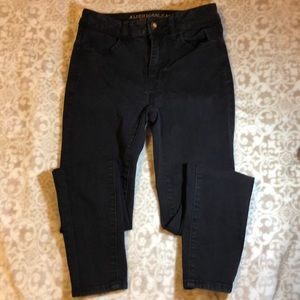 American Eagle size 0 high rise jegging.